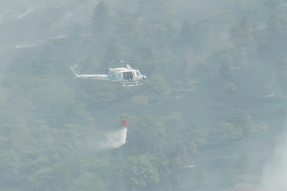 TROJE POGINULIH PRONAĐENO: Turistički helikopter obrušio se u jezeru vulkana!