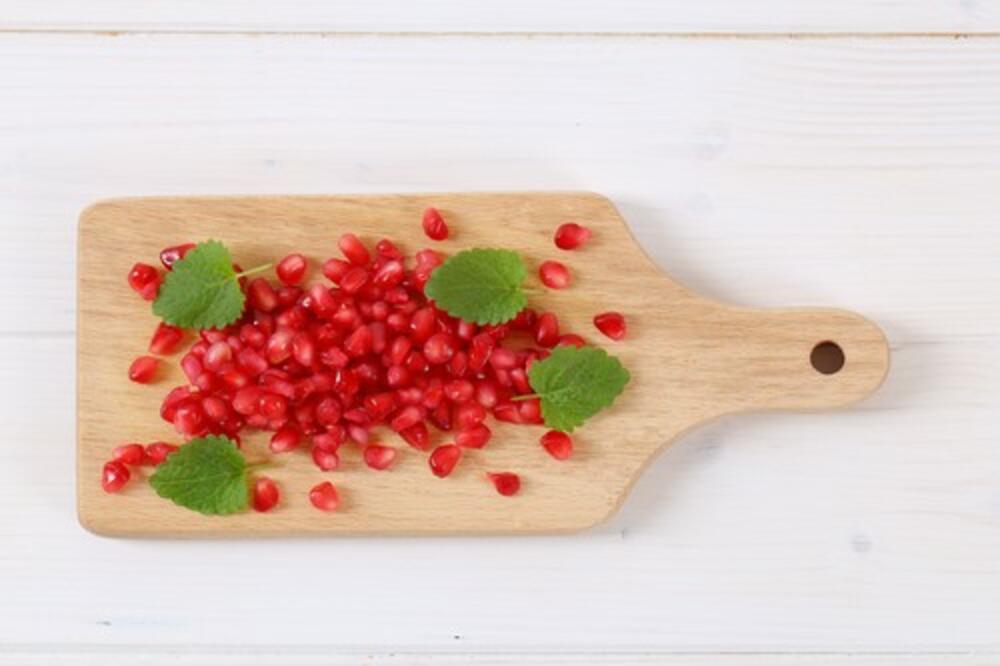 DOKTORKA OTKRILA ŠTA ČAJ OD ŠIPKA RADI VAŠEM ZDRAVLJU: Srbi ga piju KAO LUDI, a ISTINA će ih IZBEZUMITI