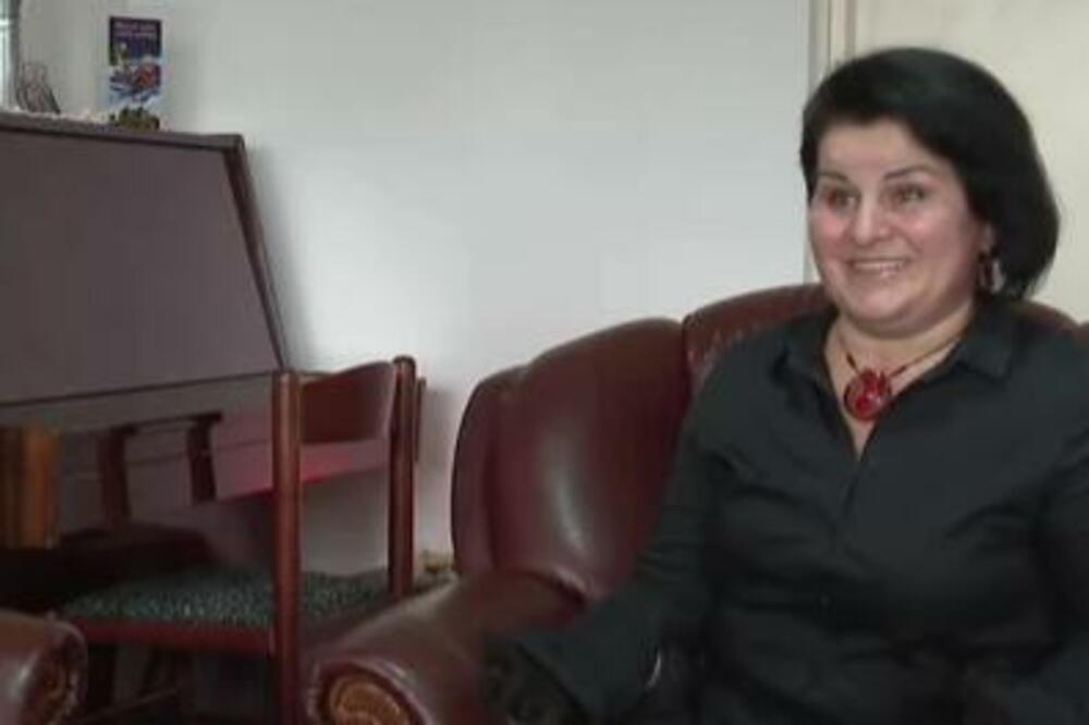 JERMENKA ANUŠ (55) JE ZBOG LJUBAVI DOŠLA U SRBIJU: Sada je naširoko poznata u umetničkim krugovima (VIDEO)