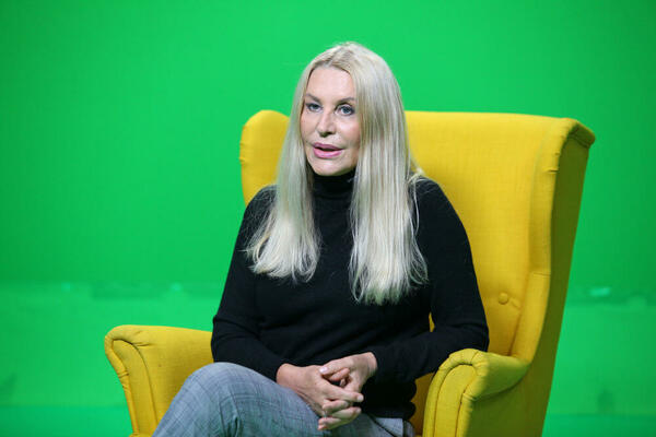 VERICA RAKOČEVIĆ POPILA 10 TABLETA: Nije mogla da izdrži NASILJE, morala je HITNO da se smiri!