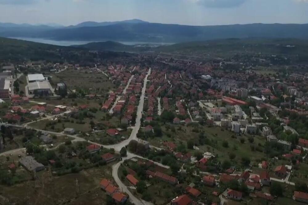 HUMANITARNI BAZAR U NEDELJU: Prikupljanje sredstava za pomoć u lečenju dvojice Bilećana!