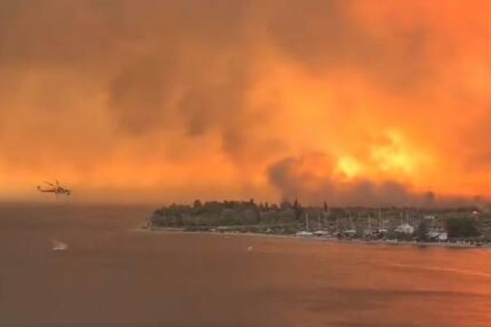 BUKNUO POŽAR U JOŠ JEDNOM OD OMILJENIH SRPSKIH LETOVALIŠTA: Gori zapadna obala ostrva, evakuisani i turisti (VIDEO)