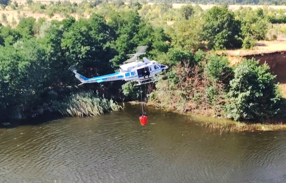 Evo kako se srpske jedinice bore sa vatrenom buktinjom kod Jagodine! Za akciju gašenja požara digli helikoptere