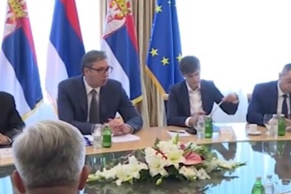 Vučić: Srbija podržava teritorijalni integritet Bosne i Hercegovine ali i Republike Srpske u okviru BiH