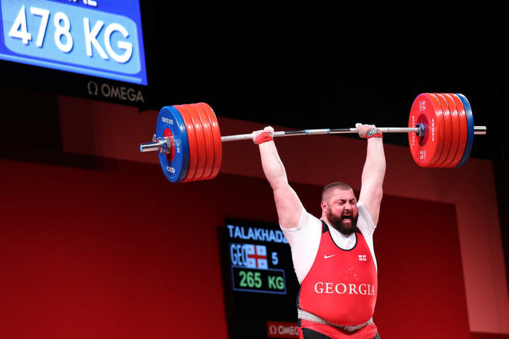 TO SE ZOVE DOMINACIJA: Gruzijac uzeo zlato i oborio tri svetska rekorda!