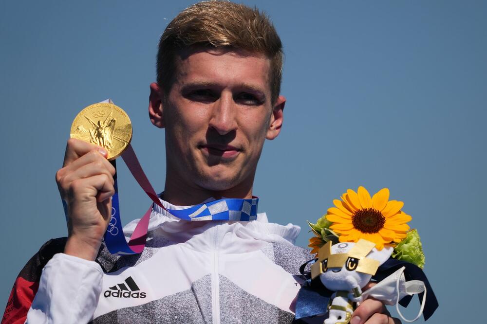 NEMAC POTVRDIO DOMINACIJU: Najbrži u pluvačkom maratonu!