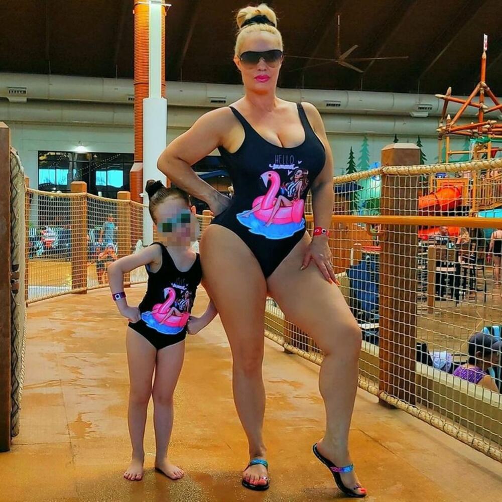 Koko Ostin, nikol ostin