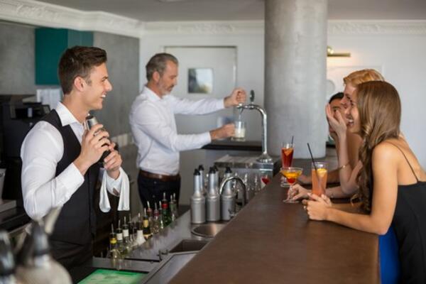 OVO MOGU DA PIJU I ANTIVAKSERI: Hit ponuda - kokteli "Fajzer", "Moderna", "Sputnjik"! OVO SU GLAVNI SASTOJCI (FOTO)