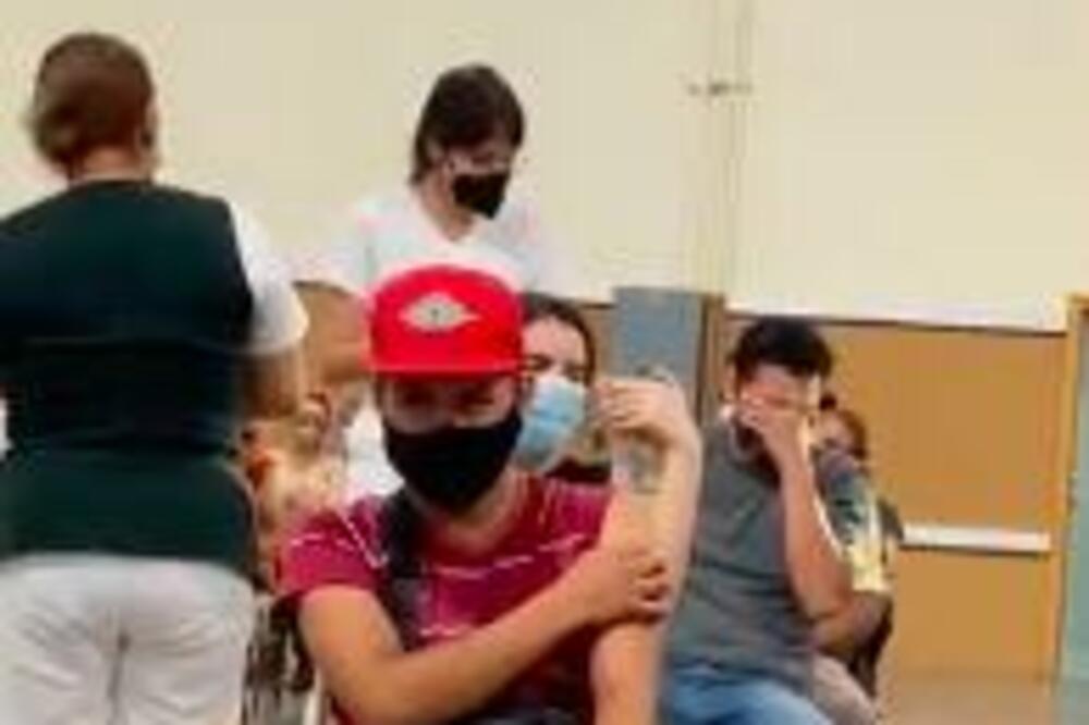 ŠAMPION U VAKCINACIJI: U ovoj zemlji podeljeno blizu 2 milijarde doza!