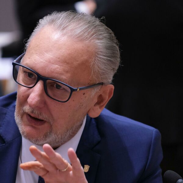 BOŽINOVIĆ: Hrvatska donosi posebnu odluku o prelasku granice i karantinu zbog novog soja korone