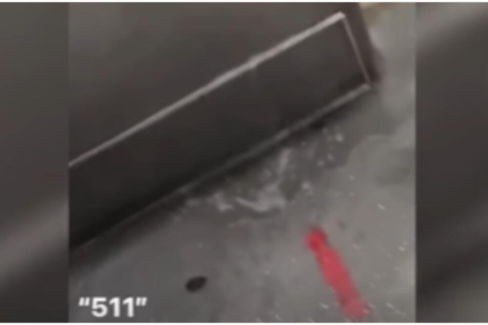 VODA U GRADSKOM PREVOZU: Putnici na liniji 511 se požalili, kiša napravila HAOS! (VIDEO)