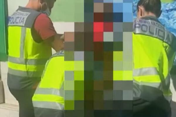 NAJNOVIJA AKCIJA, DOLIJAO JE POZNATI MAFIJAŠ: Momentalno je ISPLIVAO I SNIMAK HAPŠENJA! (VIDEO)