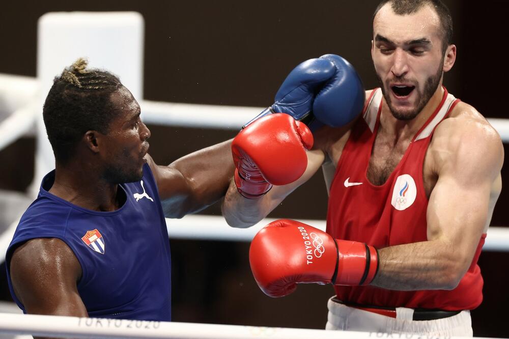 KUBANCI NASTAVLJAJU DA DOMINIRAJU BOKSOM: U teškoj kategoriji ubedljiva pobeda nad Rusom!