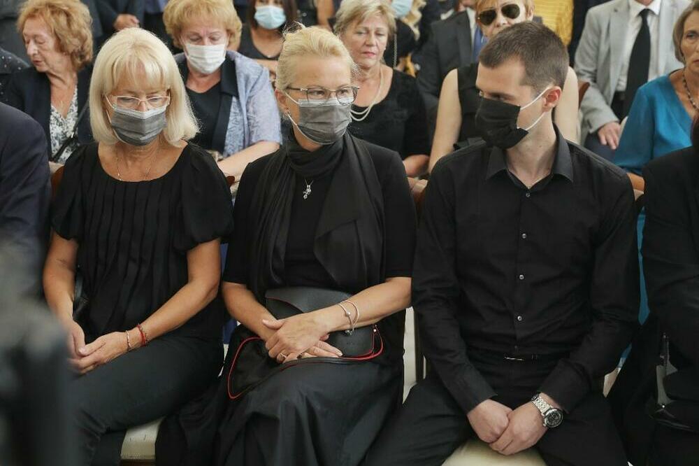 OVO SU SUPRUGA I SIN LAZANSKOG: Miroslav je stalno govorio za Tamaru kako je DIVNA I PRELEPA ŽENA! (FOTO)