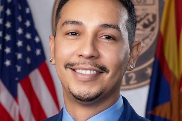 OGROMAN SKANDAL: Uhapšen američki SENATOR, optužen je za PEDOFILIJU!!! (FOTO)