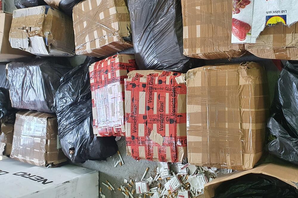 CARINICI NA HORGOŠU OTKRILI LAŽ KRIJUMČARA, A REKLI SU DA NEMAJU NIŠTA! Akcizna roba omiljena švercerima (FOTO)