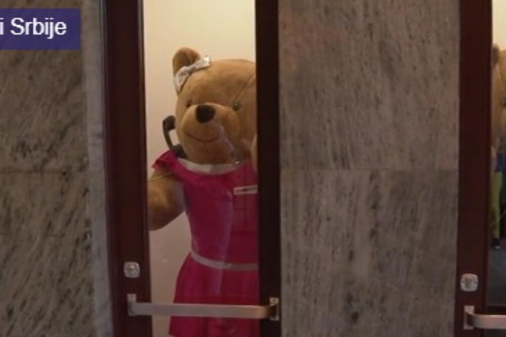 POŠTA SRBIJE DOBILA NOVE SLUŽBENIKE: Presladak prizor, evo o čemu se radi! (FOTO)