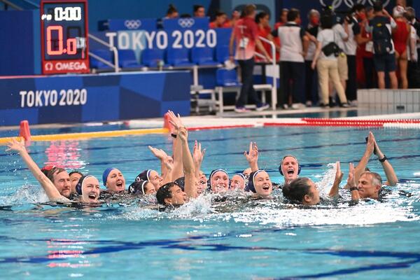 ONO ŠTO SMO MI U MUŠKOM, AMERIKANKE SU U ŽENSKOM VATERPOLU: Nastavljen kontinuitet zlata!