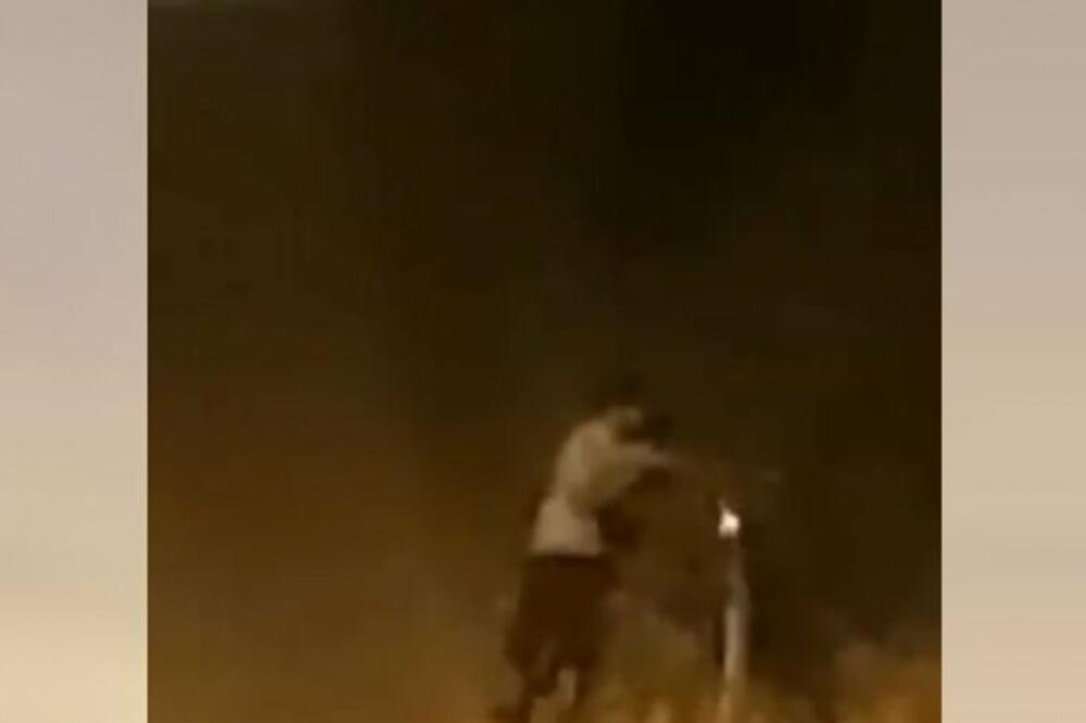 PIROMAN PODMEĆE POŽARE PO PODGORICI: Sve je snimljeno, JEZIVO! (VIDEO)