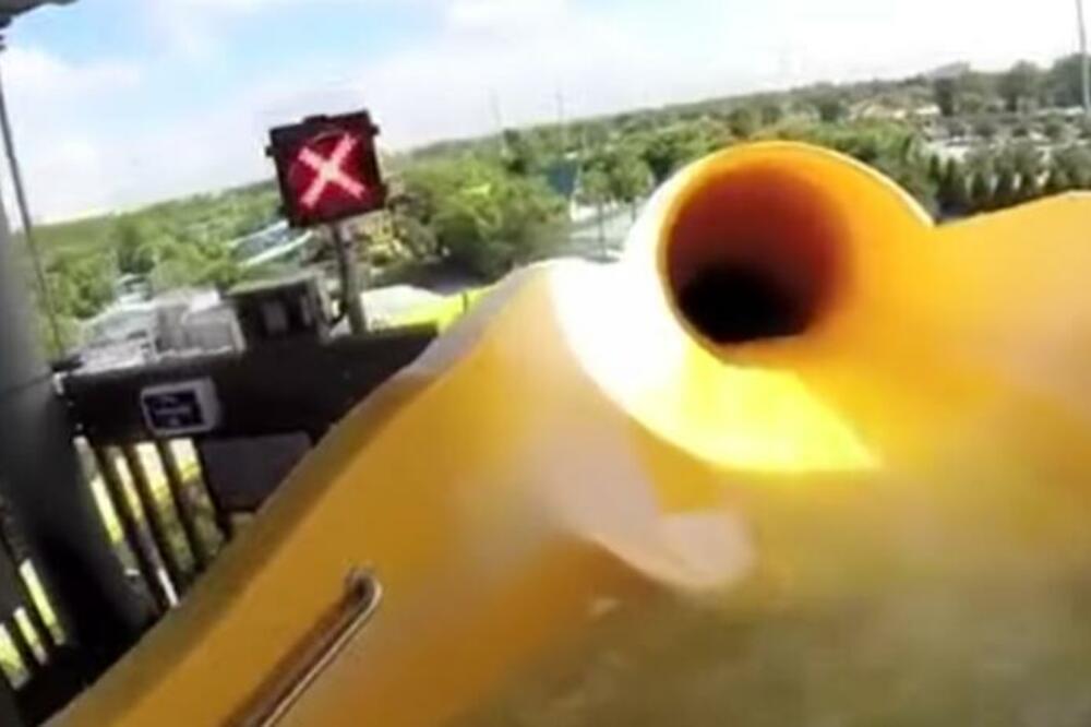 TRAGEDIJA U AKVA PARKU: Dete (10) političara POGINULO PRED OČIMA PORODICE! (VIDEO)