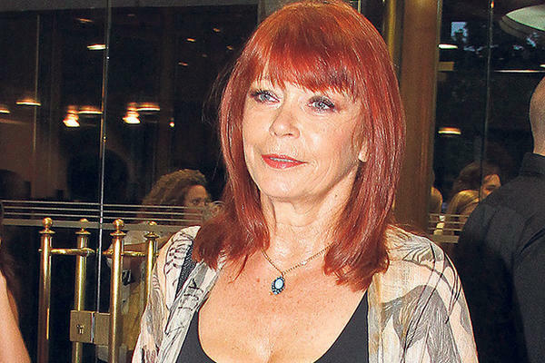 NEDU ARNERIĆ JE ŠIBALA SUDBINA, TUGA ZA NJOM I DALJE TRAJE: Njena slika iz mladosti će vam naterati suze na oči!