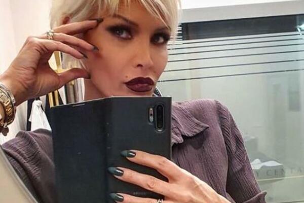 STARIJA ĆERKA DRAGANE BEKVALAC NE VOLI SVETLA REFLEKTORA: Lepa je kao i san i gaji OGROMNU ljubav prema KONJIMA!