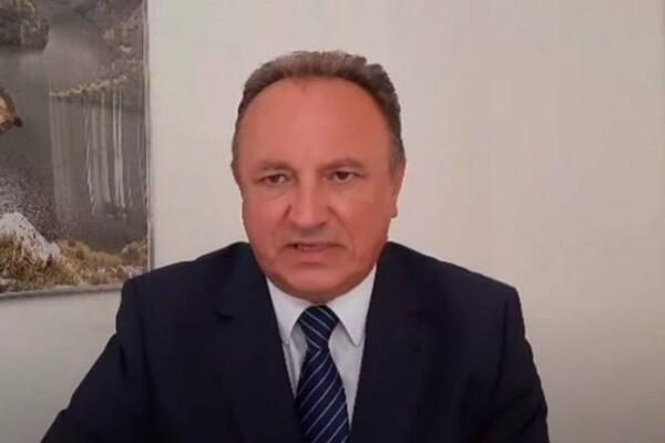 OGLASIO SE SRPSKI KONZUL U ATINI: Naši turisti evakuisani iz predostrožnosti - pratiti situaciju iz dana u dan!