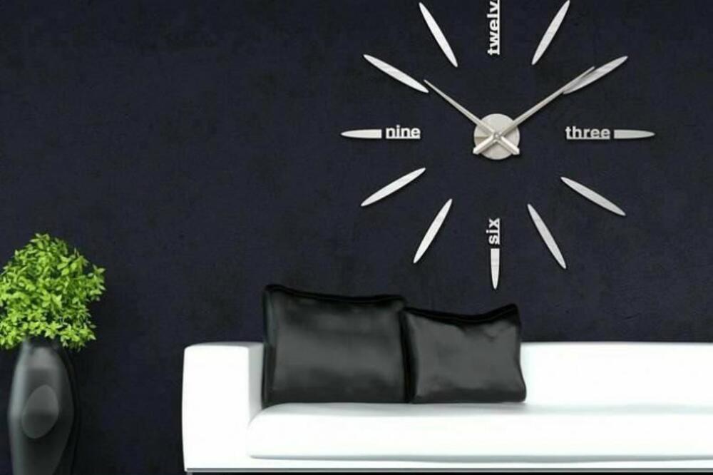 SREBRNI 3D SATOVI SA EFEKTOM OGLEDALA: Najpopularniji način za promenu izgleda prostorije!