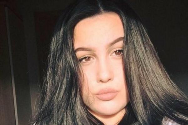 JEDVA JE PREŽIVELA MASAKR NA KONCERTU U MANČESTRU: Četiri godine kasnije njena majka zatekla HOROR u kući!