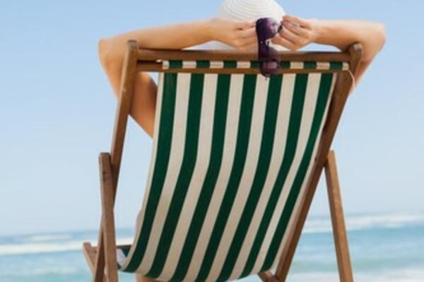 "NIJE DO GRKA, MALO JE I DO NAS": Aleksandar prokomentarisao PLAĆANJE LEŽALJKI, pa navukao GNEV na SEBE! (FOTO)