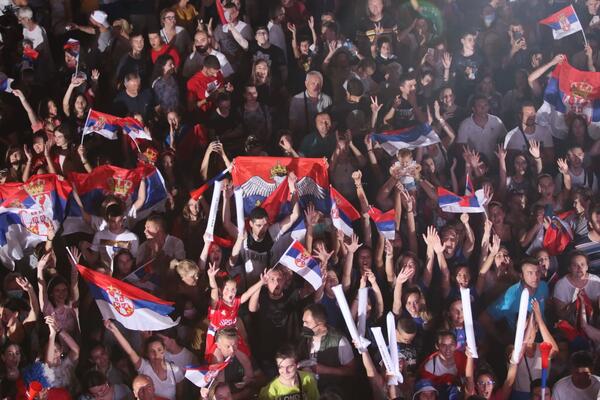 ZBOG OLIMPIJACA GOREO BEOGRAD: Ljudi vrištali, scene za pamćenje, PRŠTALO SVE OD EMOCIJA! Nek se ovo veče ZAPAMTI!