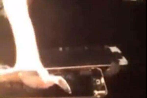 UZELA NOŽ U RUKE I KRENULA DA JE REŽE: Pogodite šta se desilo nakon toga, UŽAS!