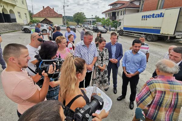 Momirović obišao radove regionalnog puta od Takova do Pranjana
