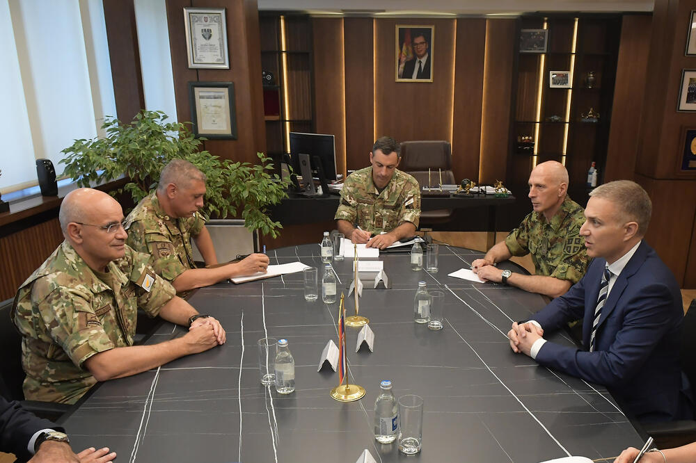 Ministar Stefanović razgovarao sa komandantom Nacionalne garde Kipra