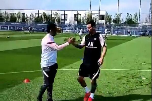 MESI SE PRIDRUŽIO EKIPI: Odradio prvi trening sa novim saigračima (VIDEO)