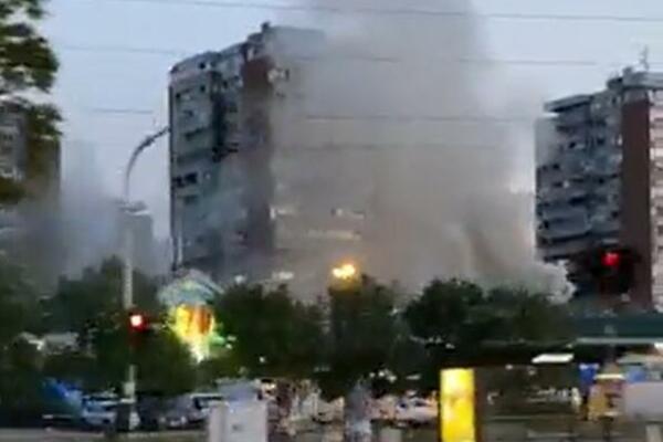 EKSPLOZIJA NA NOVOM BEOGRADU! Meštani otkrili kako je došlo do izbijanja požara u kineskom tržnom centru!