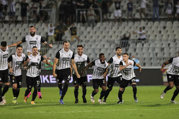 PARTIZAN PROŠAO DALJE POSLE DRAME I PENALA: Vujačić i Šćekić junaci, sledi Santa Klara, pobedu POSVETILI LUTOVCU!