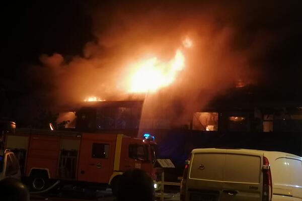 POŽAR U FABRICI U SREBRENIKU