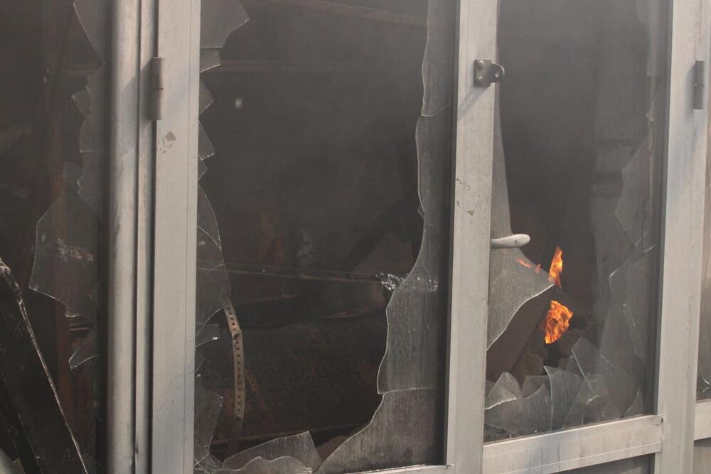 Požar, Blok 70, Vatrogasci