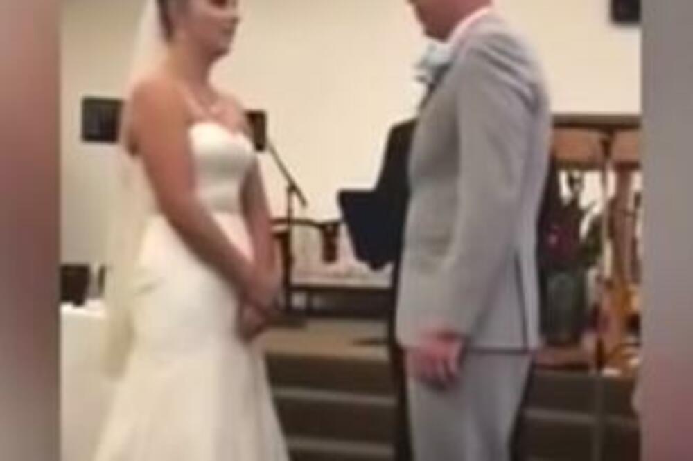 Htela je da spreči sina da se venča: O reakciji snaje koja je “spustila” svekrvu bruji čitav svet (VIDEO)