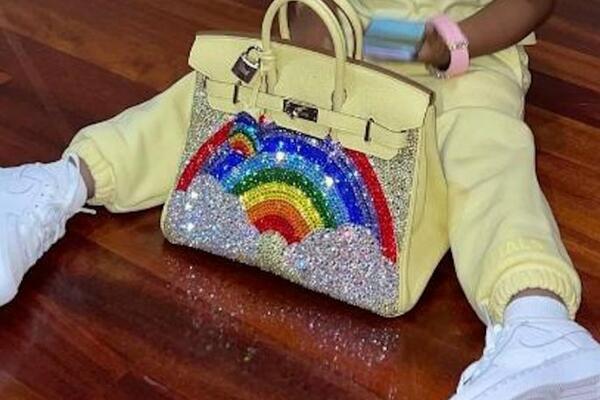 PREBAHATO! Kupila trogodišnjoj ćerki torbu vrednu 42.000 evra!