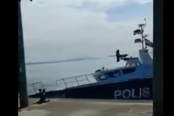 OVAKVO PARKIRANJE NISTE VIDELI U ŽIVOTU: Na skali od 1 do 100, ovo je 101!!! (VIDEO)