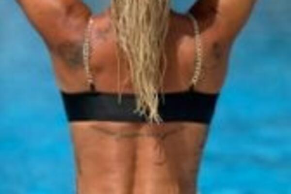 SEVNULA POZADINA MILICE DABOVIĆ, MALTENE SE CELA VIDI: Ispada iz CRNOG BIKINIJA, kakva PROVOKACIJA, VRELO! (FOTO)