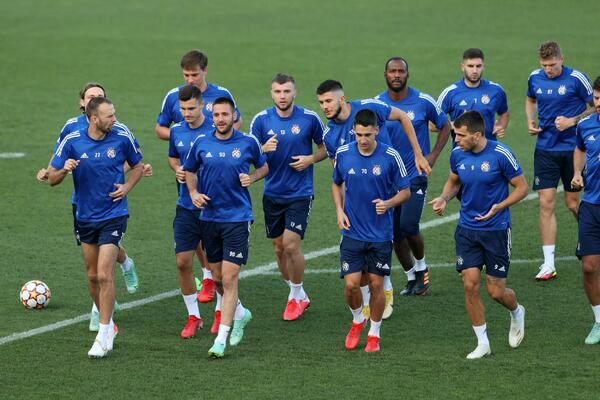 ZABRINJAVAJUĆA SCENA: Fudbaleru Dinama iznenada pozlilo na kraju utakmice