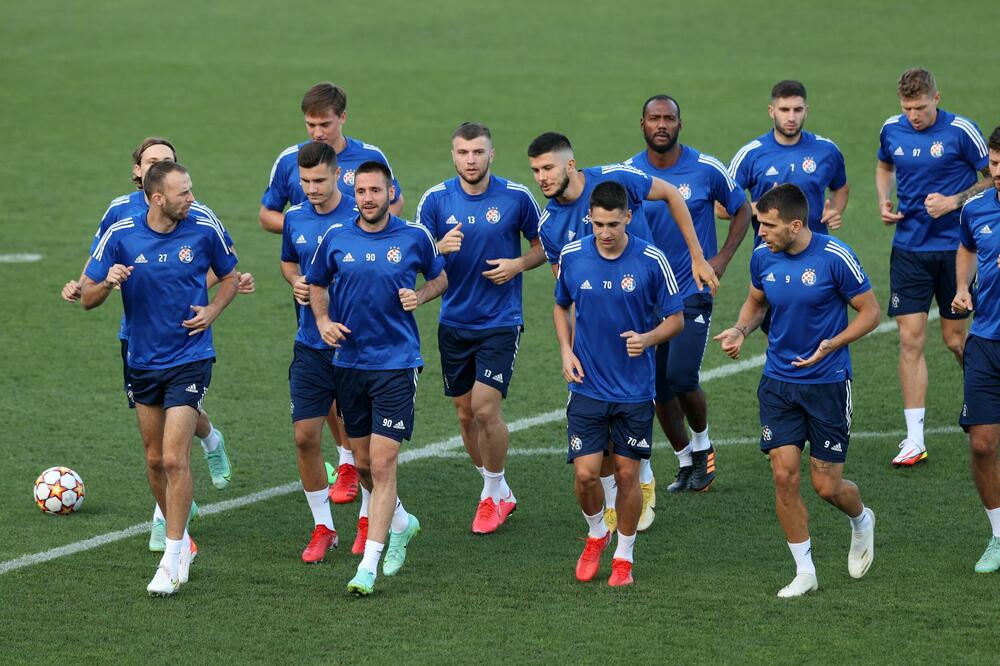 ZABRINJAVAJUĆA SCENA: Fudbaleru Dinama iznenada pozlilo na kraju utakmice