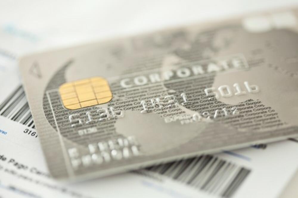 PRE NEGO ŠTO PLATITE KARTICOM, OBRTATITE PAŽNJU NA 1 STVAR: Inače može biti kasno