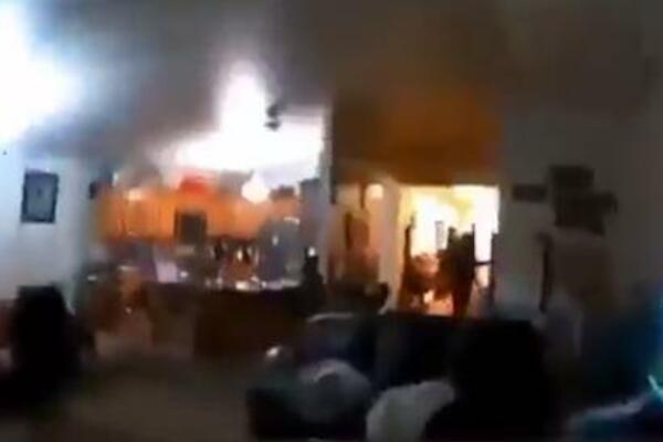 POGLEDAJTE NAJJAČI ZEMLJOTRES NEKOLIKO GODINA UNAZAD: Sve se ruši, JEZIV prizor (VIDEO)