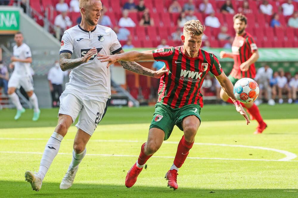 NEŠTO SASVIM DRUGAČIJE: Sjajna ideja za osveženje nije pomogla da se izbegne rezultatska katastrofa (FOTO)