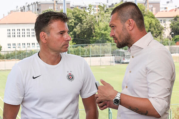 Stanojević potvrdio povratak Ilieva, a onda govorio o nedolasku Romanića