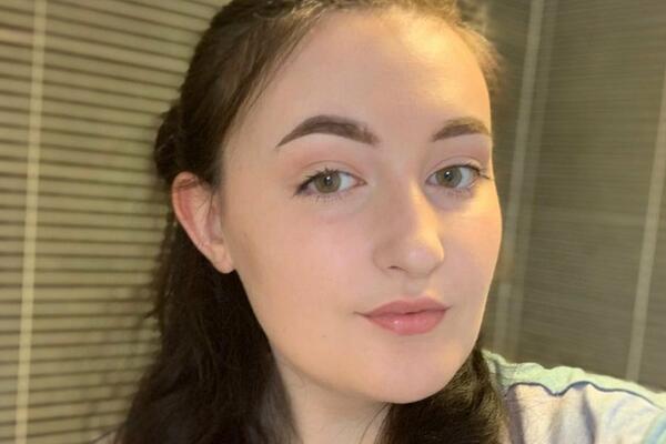 SVI SU BILI UBEĐENI DA JE TRUDNA, ZBOG OGROMNOG STOMAKA: Kada su joj LEKARI rekli šta je u pitanju, umalo nije PALA